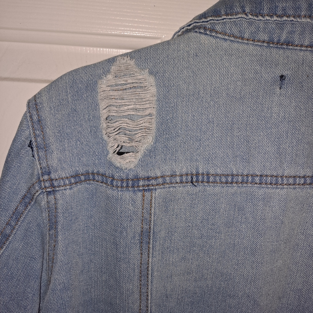 2X Long Denim distressed jacket - Picture 3 of 9